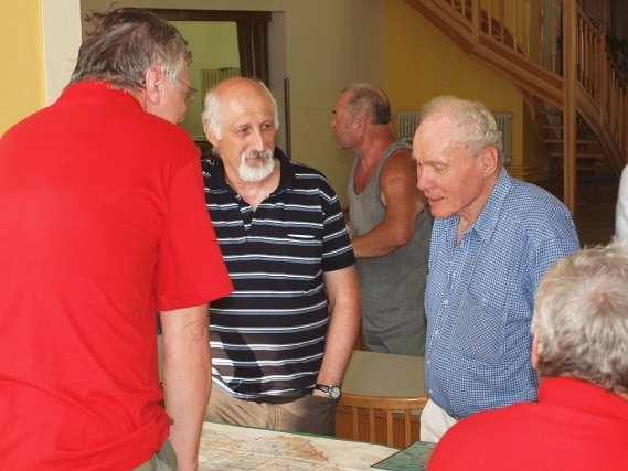 Ze srazu turist ve Starm Mst p. Sn. Den 3. - den oficilnho zahjen. foto Pavel Admek a Vojta Krej 